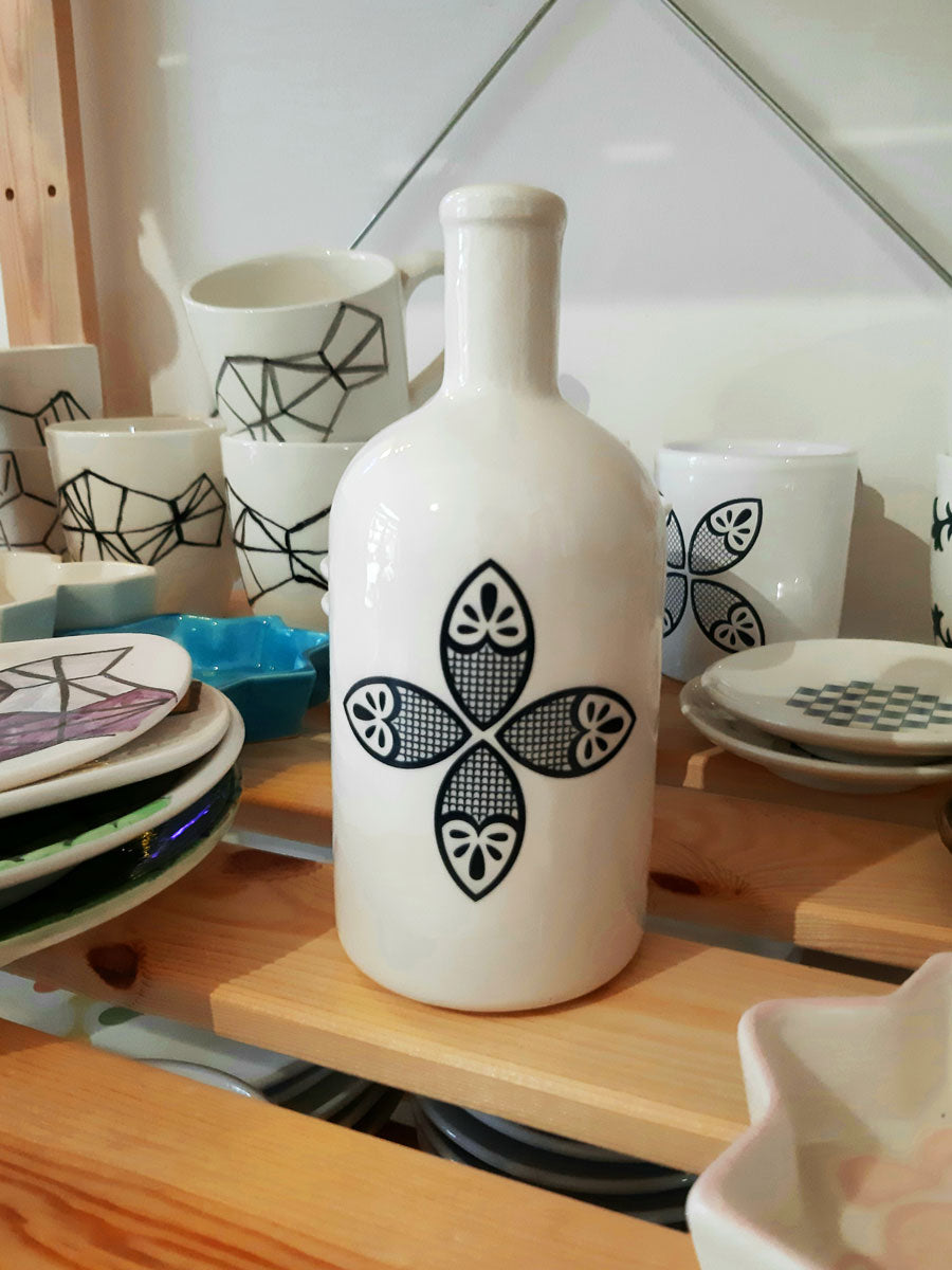 Bottiglia in ceramica Dettagli | Anemone