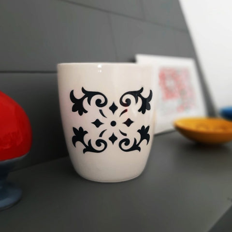 Ceramic Mug Details | Carnation